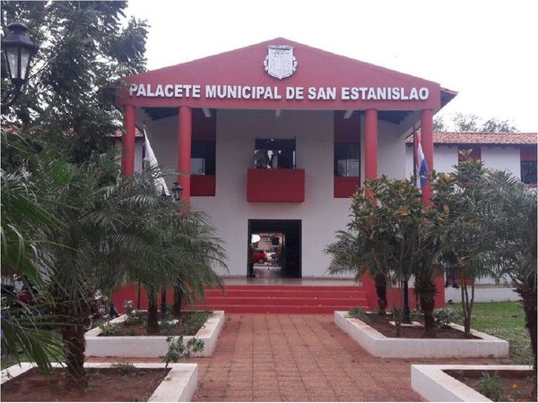 Fiscalía incauta documentos de la Municipalidad de Santaní