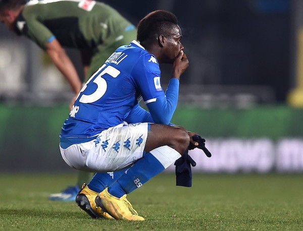Balotelli pide que el Brescia le pague el sueldo de marzo