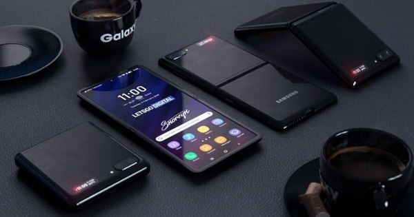 Galaxy Z Flip, el primer smartphone plegable ya está a la venta