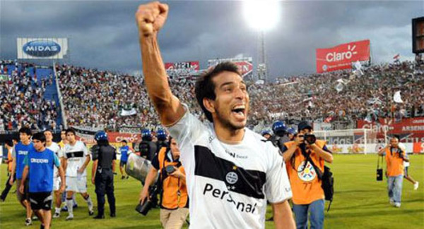 Pipino: “Soy fanático de River, pero jugar en Olimpia es fantástico”