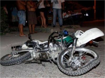 Joven motociclista muere tras ser atropellado por un bus en Luque