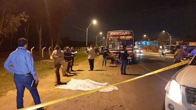 Motociclista fallecen en Luque al impactar contra un bus - Nacionales - ABC Color