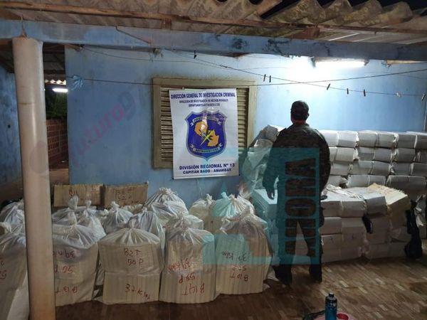 Policía Antinarcóticos incautó más de 3 toneladas y media de marihuana en Capitán Bado
