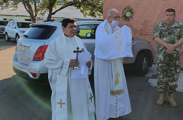 Arzobispo de Asunción insiste y quiere a más gente en los templos - Megacadena — Últimas Noticias de Paraguay