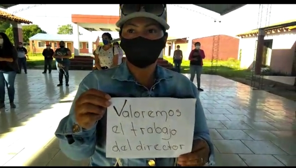 Carmelo Peralta: Padres se manifestaron ante cambio de director de escuela