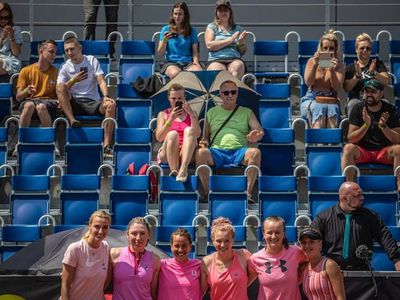 El torneo benéfico de Praga, con público y sin mascarillas