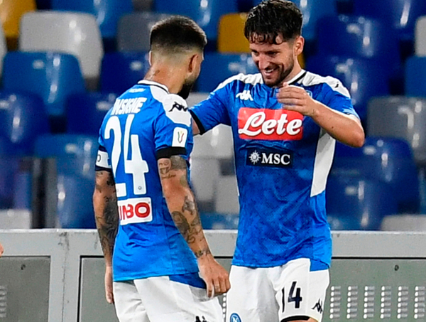 Napoli deja fuera al Inter y va por la Juventus