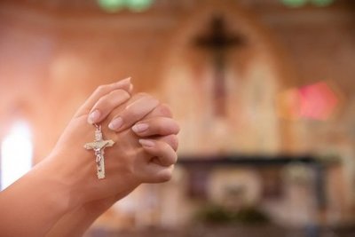 Salud responde a Arzobispado: En el mundo hubo focos de contagios en cultos | Noticias Paraguay