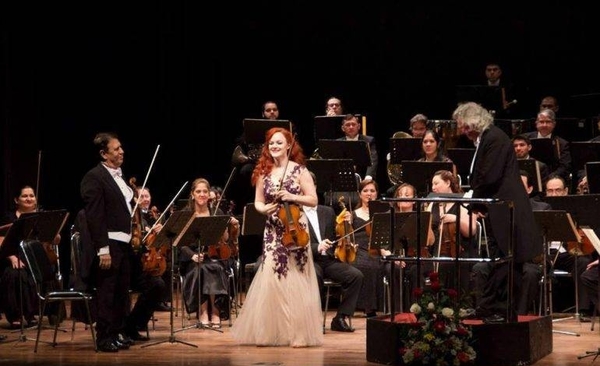 HOY / Rachel Kolly D’Alba, primer violín Stradivarius en el ciclo OSCA Digital