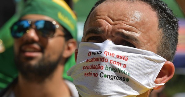 Alcalde de Sao Paulo, enfermo de cáncer, da positivo a COVID-19