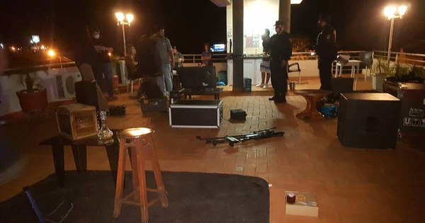 Suspenden festejo con aglomeración
