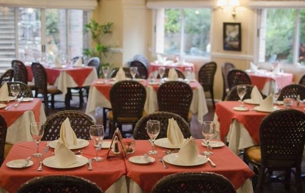 Locales gastronómicos se adecuan al protocolo de Salud para recibir al público desde este lunes