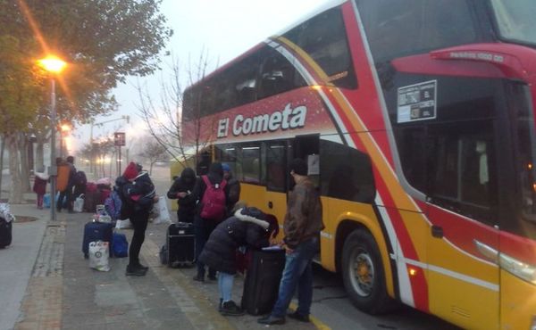 Más de 60 compatriotas retornan hoy desde Argentina