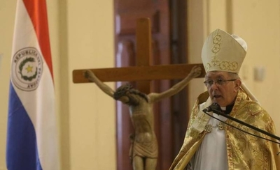 HOY / Arzobispo lamenta “amenaza a la libertad religiosa” al limitar cantidad de feligreses en misas