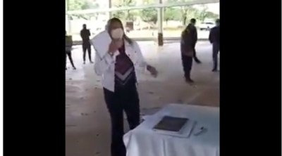 Dios los cría… Concejala “cuevista” de Paraguarí es tan prepotente y violenta como su líder - ADN Paraguayo