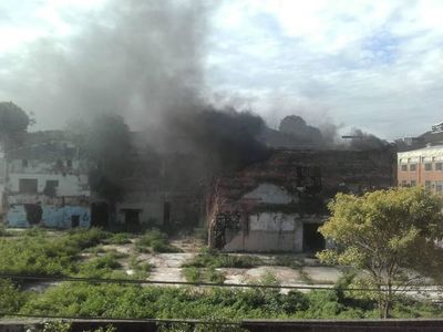Incendio de gran magnitud en la ex Cervecería Paraguaya en el centro de Asunción - Nacionales - ABC Color
