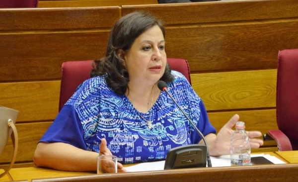 HOY / Llueven críticas contra senadora por usar influencias para liberar a su hijo: caso ameritaría pérdida de investidura