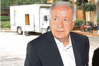 Fallece por covid-19 exfutbolista Aarón Padilla, creador de la “bicicleta” - Fútbol - ABC Color