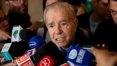 Carlos Menem internado en el Instituto Argentino del Diagnóstico