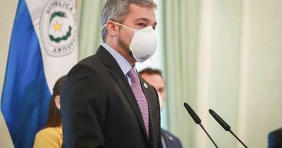 Ejecutivo firma decreto y habilita fase 3 desde este lunes