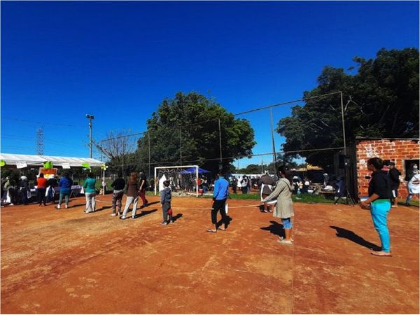 Cocinan cinco mil porciones de tallarín para barrios de CDE