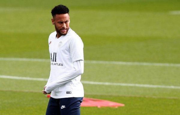Neymar regresa a París para los entrenamientos del PSG