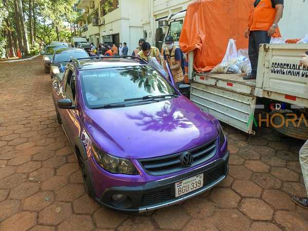 SEN entrega KITS de alimentos a «POBRES»