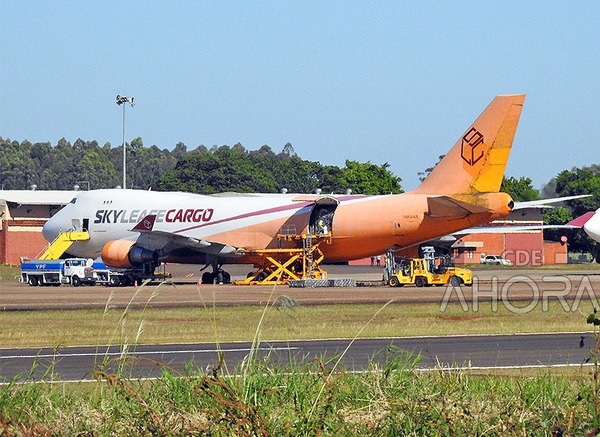 Importadoras NO PAGAN sus impuestos, pero pagan coimas a la “mafia aduanera” que opera en el aeropuerto Guaraní
