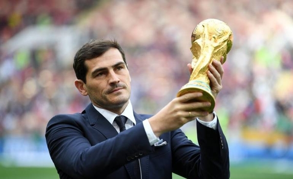 HOY / Casillas desiste de sus intenciones de gobernar el fútbol español