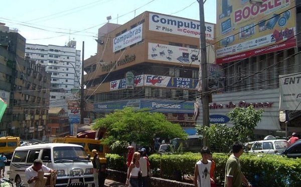 Servicios, el sector más afectado durante pandemia por covid-19 · Radio Monumental 1080 AM