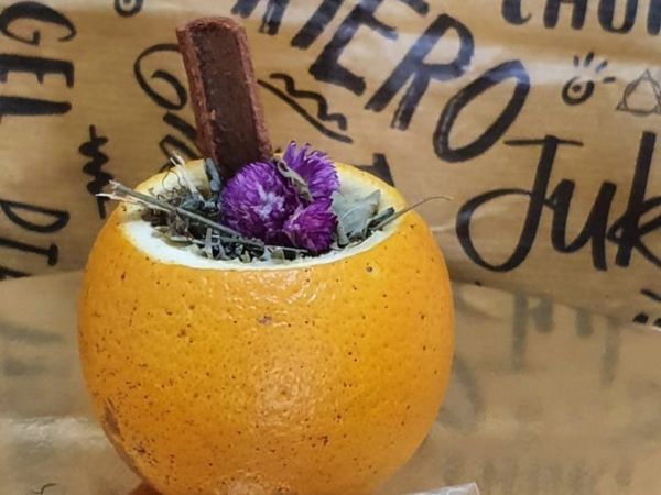 Arrasa la venta de mate en naranja