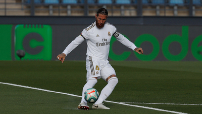 Ramos escala en la tabla histórica de defensores goleadores en España