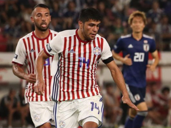 Robert Rojas sueña con marcar a Lionel Messi