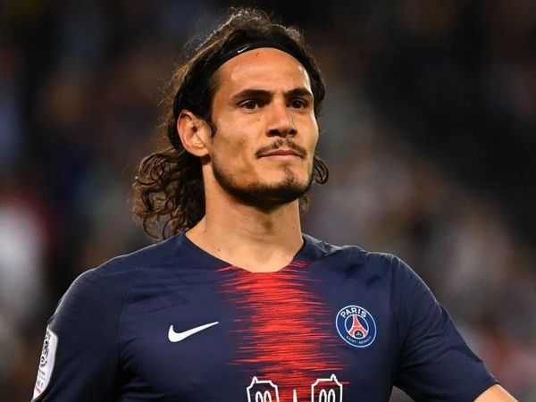 Cavani maneja "muchas opciones" para su futuro