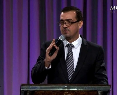 Pastor dice que Mazzoleni “embarró más el terreno” al decir que en otros países las iglesias fueron centros de contagio » Ñanduti