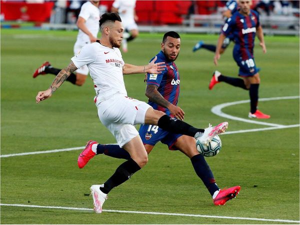 Sevilla se deja dos puntos ante un Levante que no se rindió