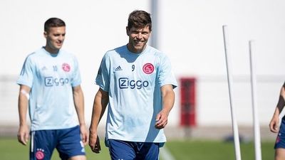 Huntelaar renueva con el Ajax hasta 2021 - Fútbol - ABC Color