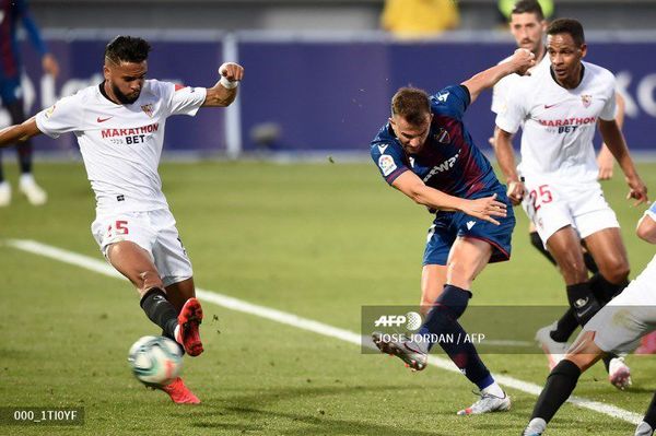 El Sevilla deja escapar dos puntos ante el Levante - Fútbol - ABC Color