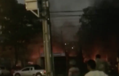 Incendio de gran magnitud en zona límite entre Lambaré y Villa Elisa
