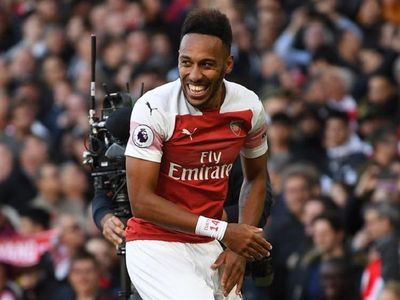 Arteta confía en la renovación de Aubameyang