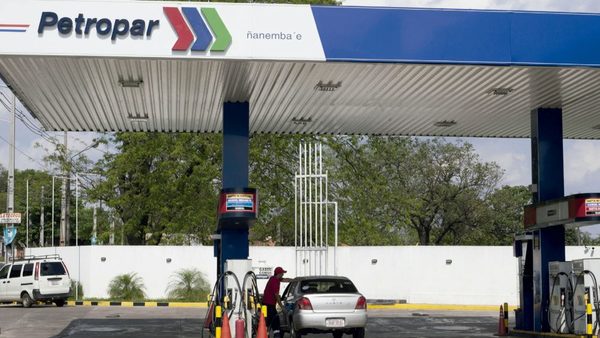 Petropar licita transporte para sus funcionarios por G. 2.108 millones