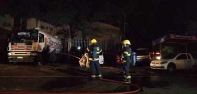Menor de edad fallece tras explosión de camión cisterna en Villa Elisa - Megacadena — Últimas Noticias de Paraguay