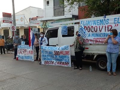 Protesta por corrupción en Municipalidad de Limpio: “Estamos pidiendo auxilio” - Nacionales - ABC Color