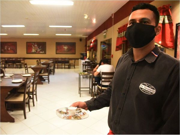 Tímida respuesta de comensales tuvo la reapertura de restaurantes