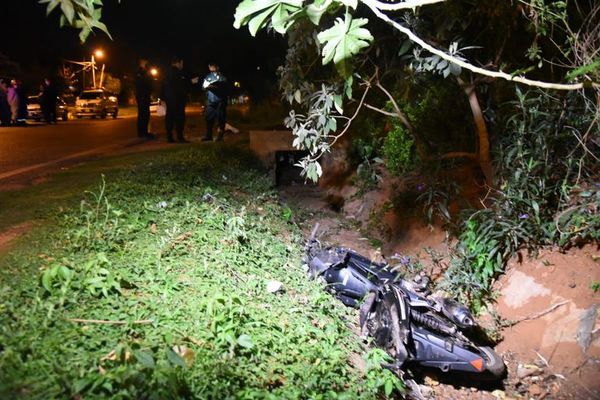 Una joven falleció en Itá tras accidente en moto - Nacionales - ABC Color