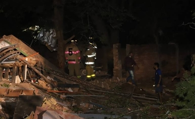HOY / ​Explosión de camión: menor estaba en el patio de su casa cuando escombros lo mataron