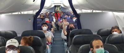13 compatriotas vendrán de Brasil · Radio Monumental 1080 AM