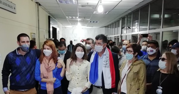 Alegre se declara inocente y vuelve a acusar a la mafia
