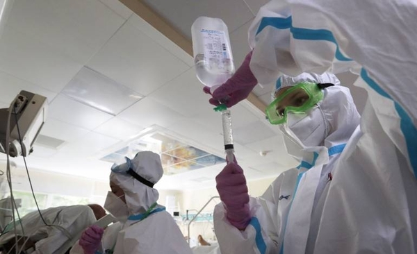 HOY / Un fármaco barato y de fácil acceso podría salvar vidas de pacientes graves de COVID-19