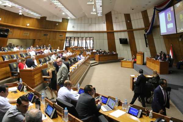 Postergan proyecto de ley que amplía porcentaje de preferencia a la industria nacional - Megacadena — Últimas Noticias de Paraguay
